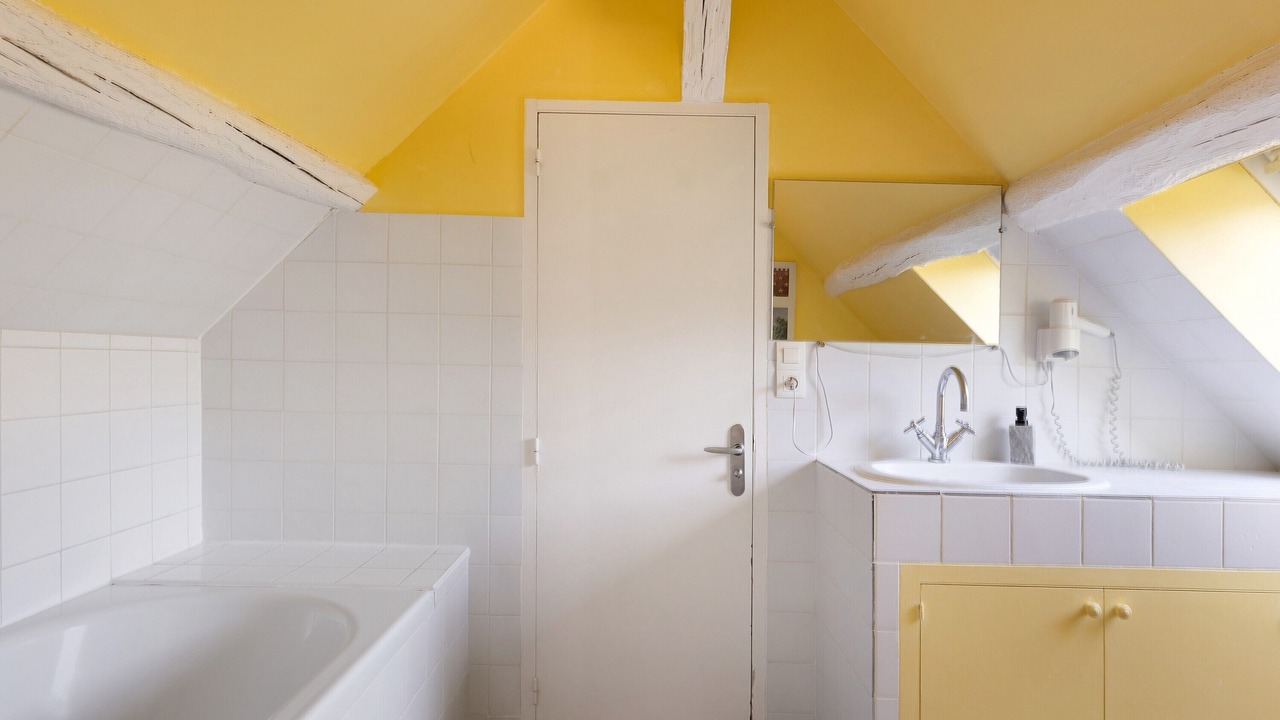 Photo of Bathroom in Ambillou