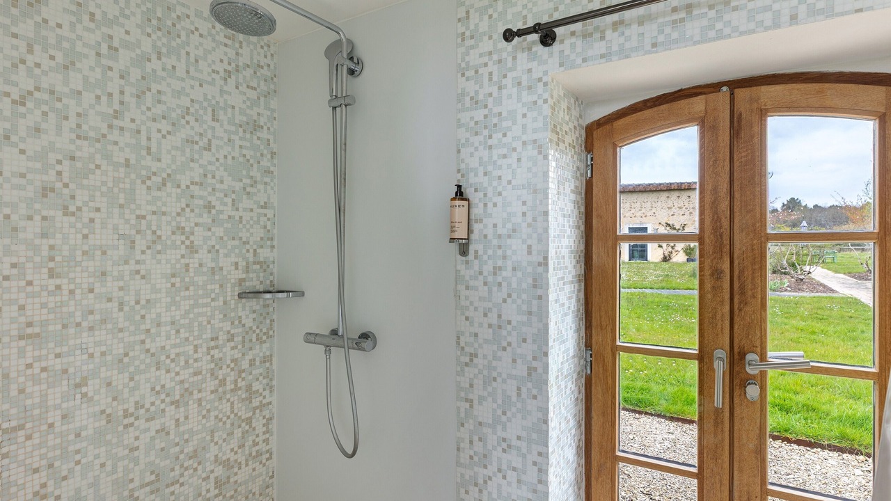 Photo of Bathroom in Ambillou