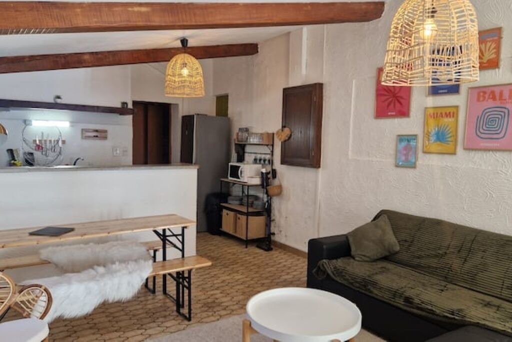 Photo of Livingroom in Saint-Laurent-des-Arbres