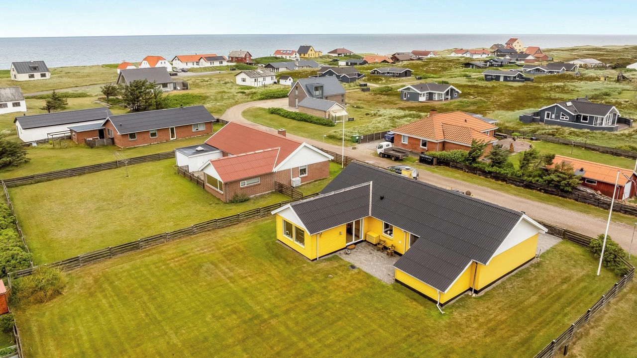 Photo of Others in Lild Strand