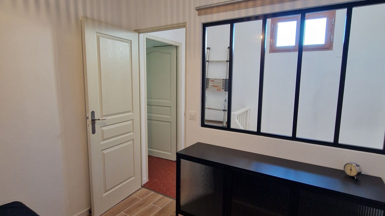 Photo of Bedroom in Bouc-Bel-Air