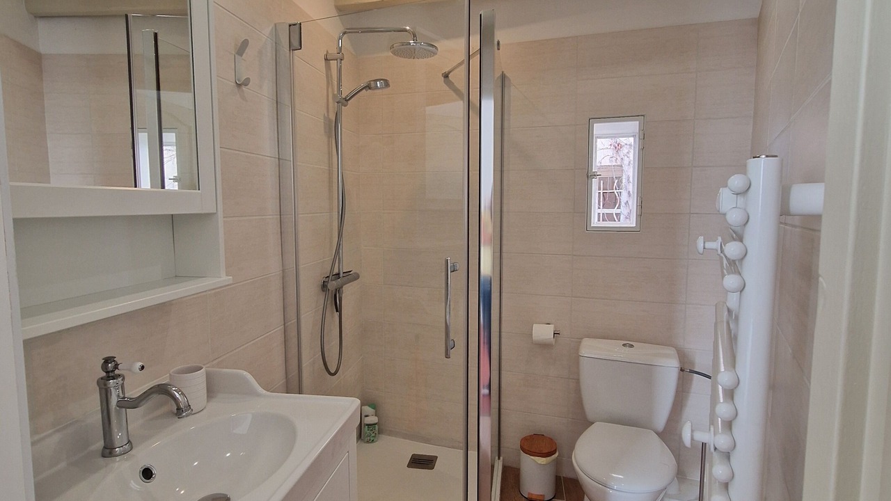 Photo of Bathroom in Bouc-Bel-Air