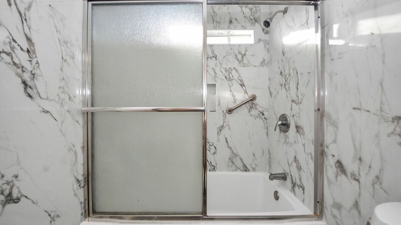 Photo of Bathroom in Clodine