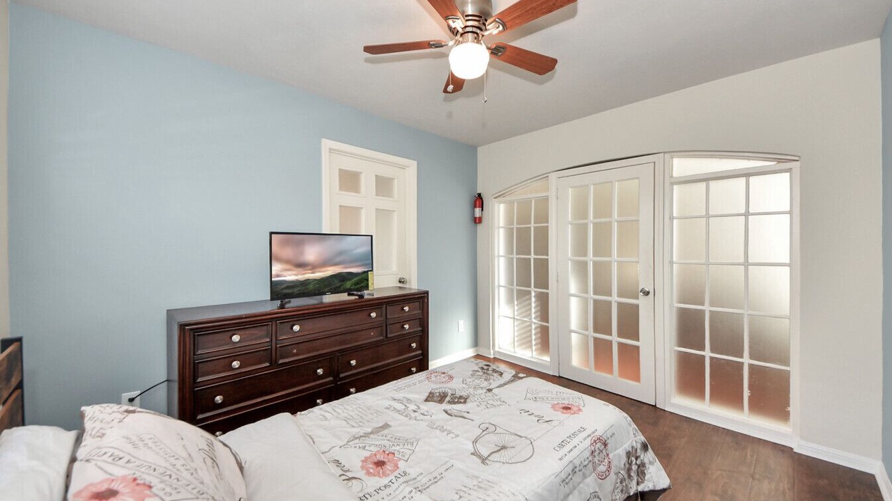 Photo of Bedroom in Clodine