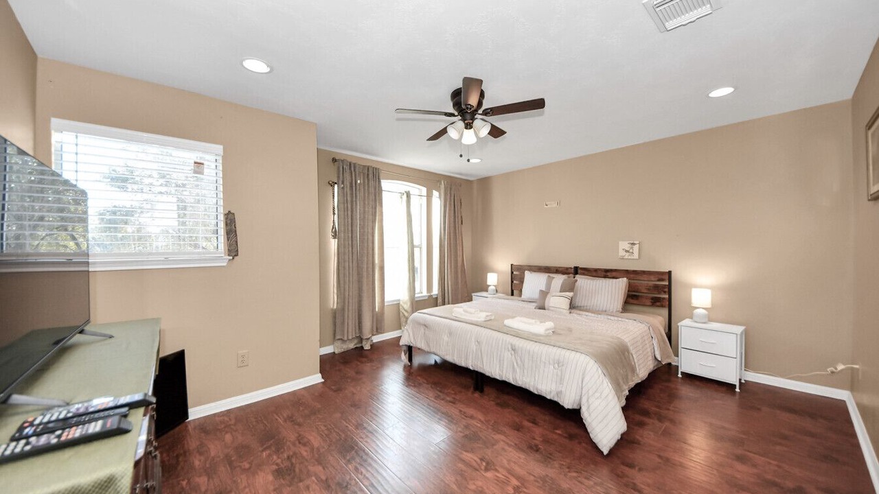 Photo of Bedroom in Clodine
