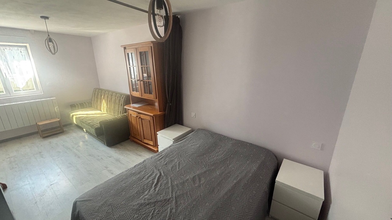 Photo of Bedroom in Combon