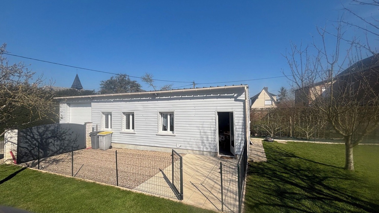 Photo of Outdoor in Combon
