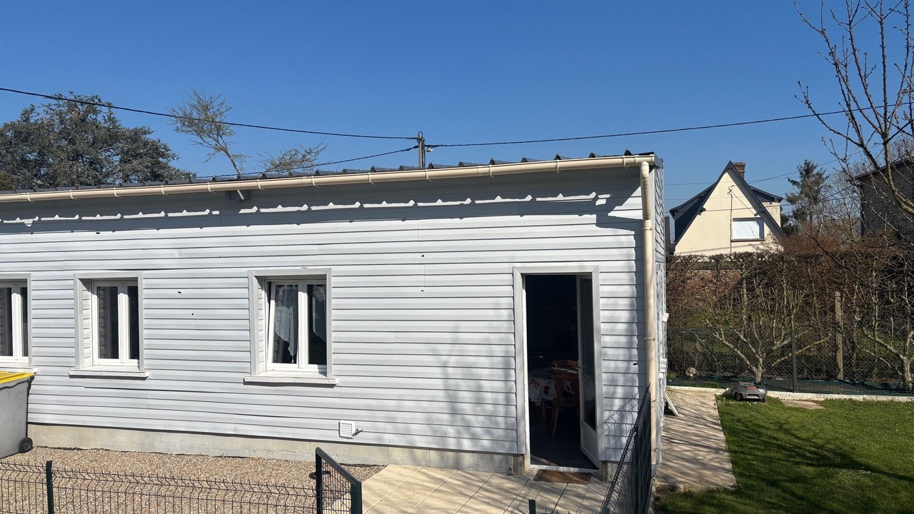 Photo of Outdoor in Combon