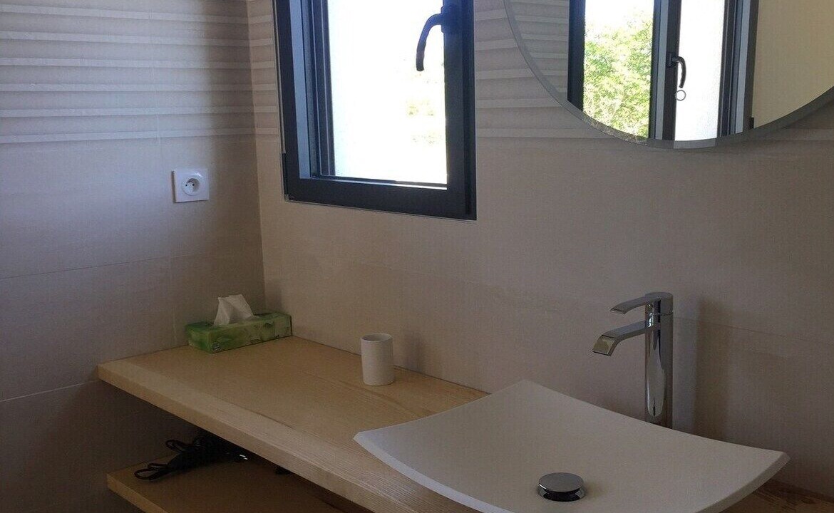 Photo of Bathroom in Barjac