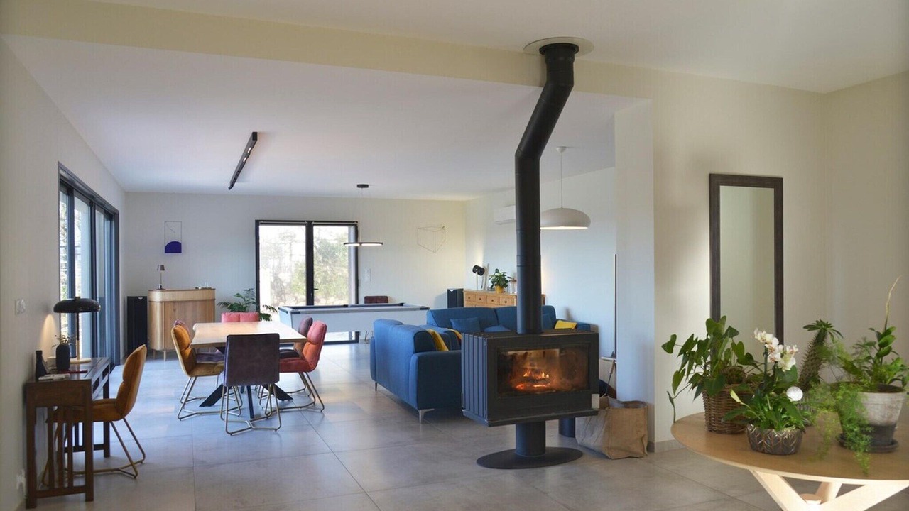 Photo of Livingroom in Barjac