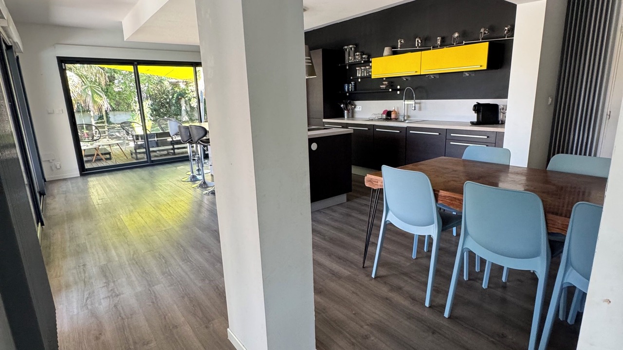 Photo of Kitchen in Boisseron