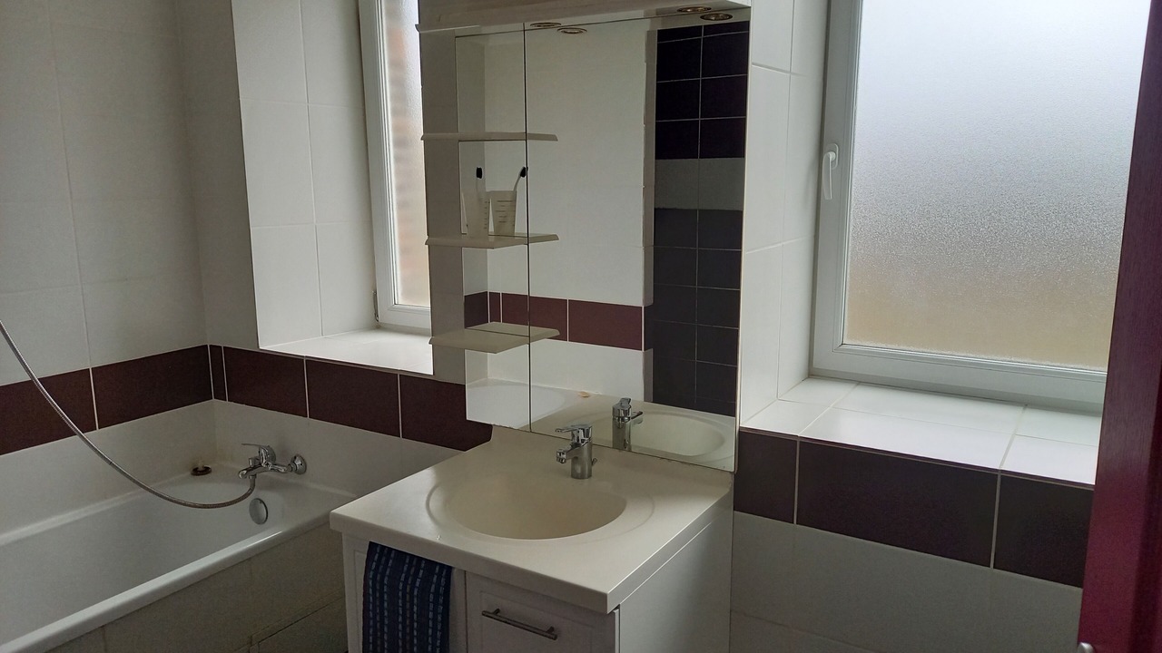 Photo of Bathroom in Erbray