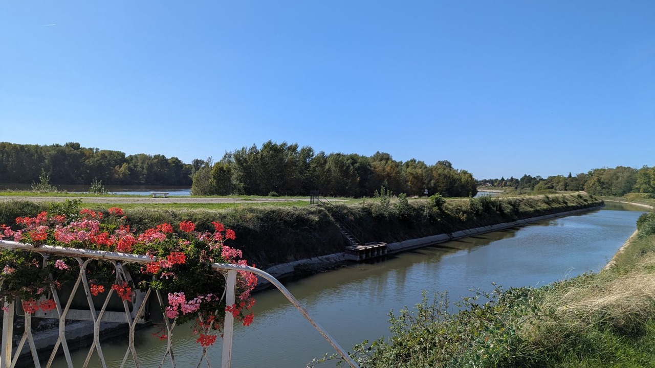 Photo of Others in Combleux