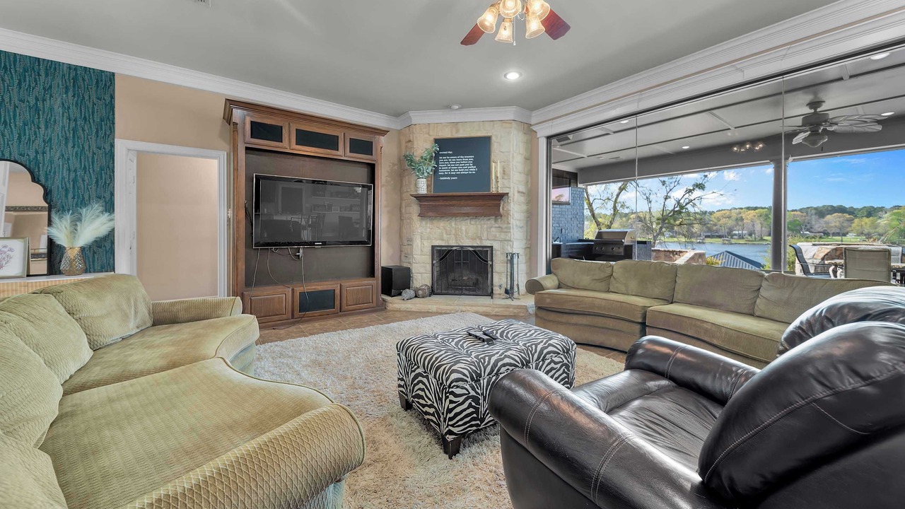 Photo of Livingroom in Bullard
