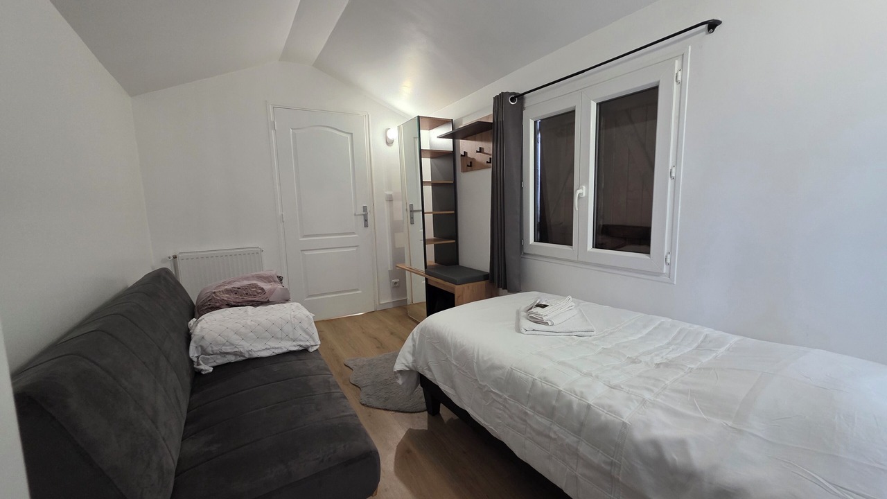 Photo of Bedroom in Argenteuil