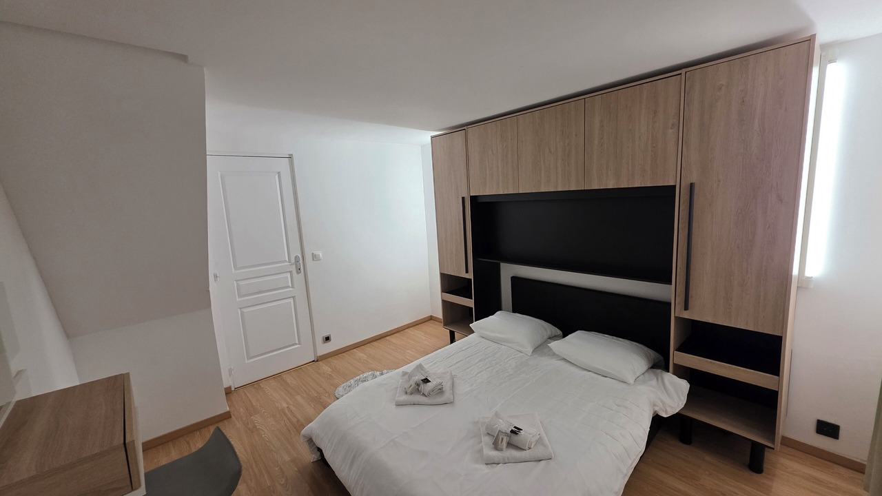 Photo of Bedroom in Argenteuil