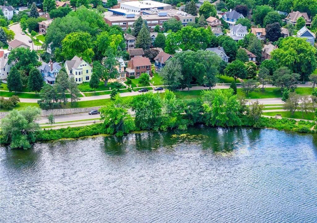 Photo of Others in South Como