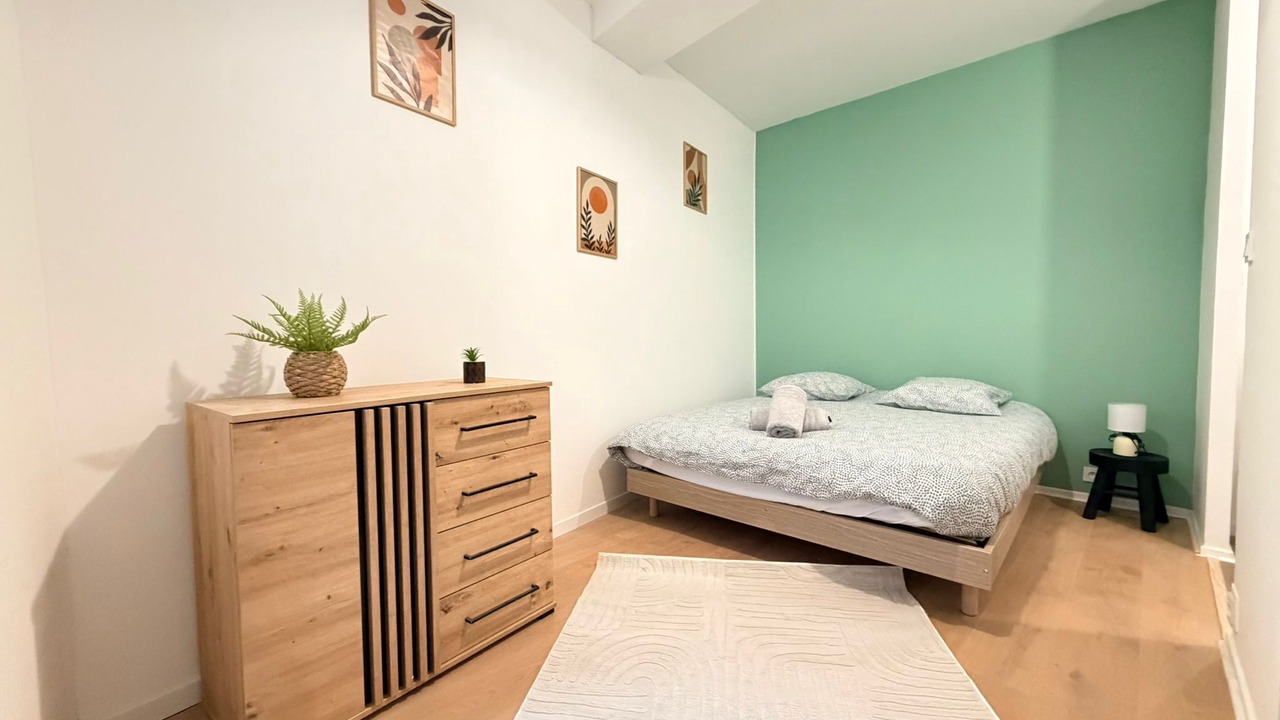 Photo of Bedroom in Laon