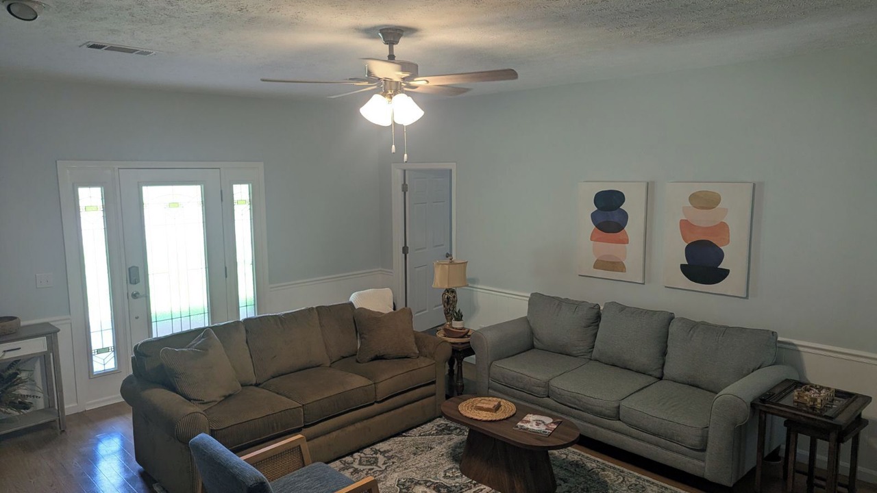 Photo of Livingroom in Brandon