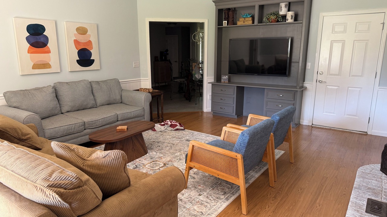 Photo of Livingroom in Brandon