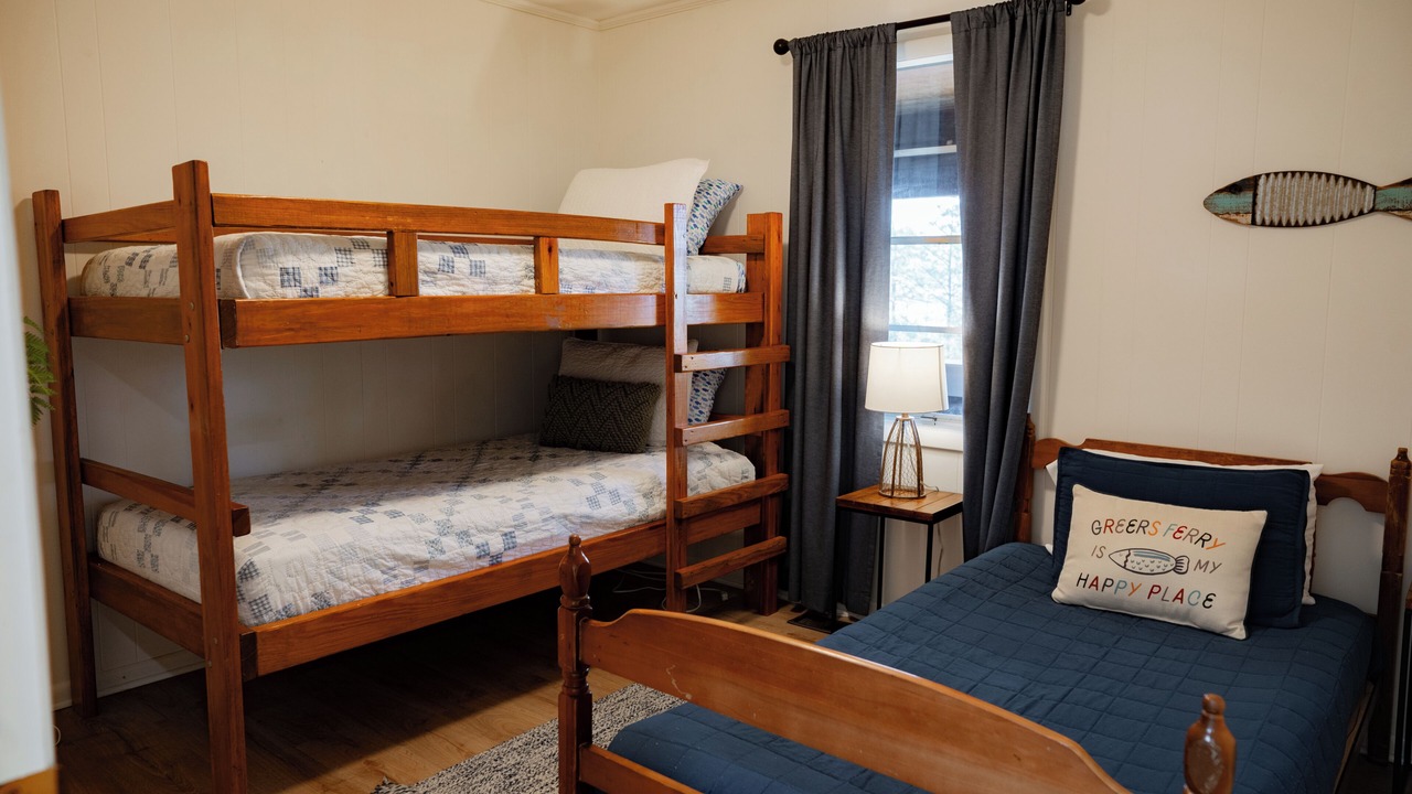 Photo of Bedroom in Greers Ferry
