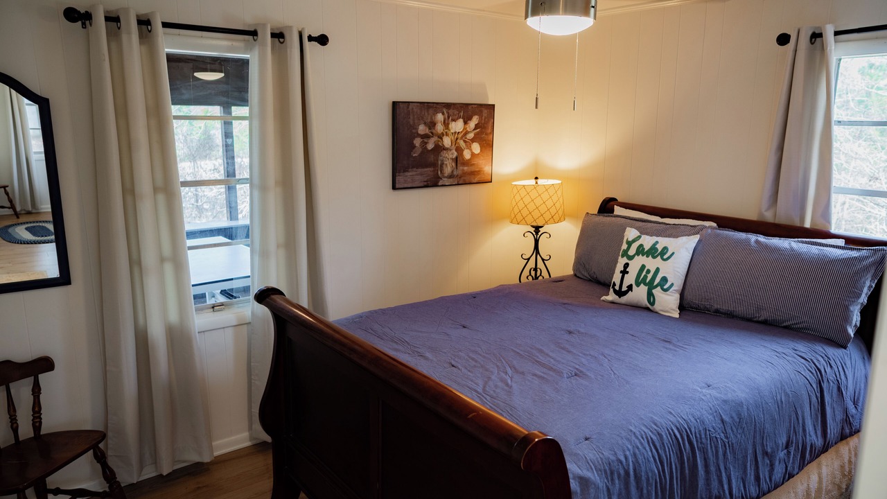 Photo of Bedroom in Greers Ferry
