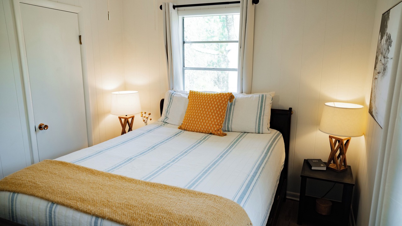 Photo of Bedroom in Greers Ferry