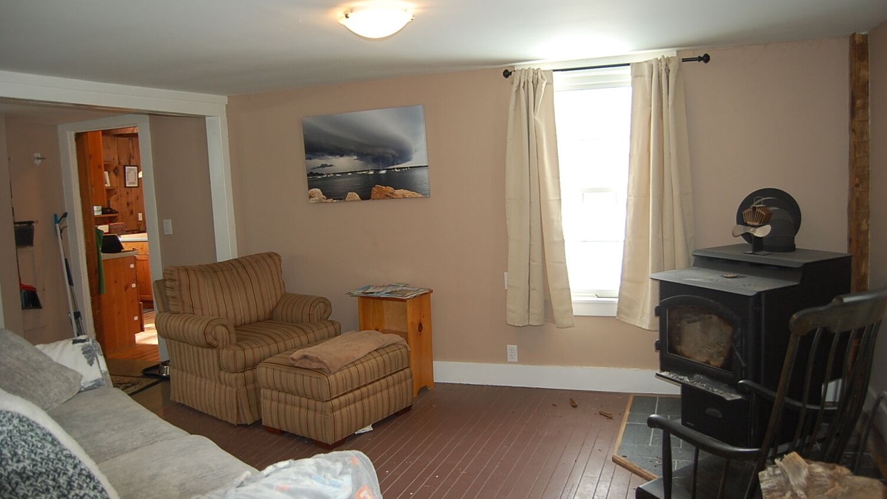 Photo of Livingroom in Weston