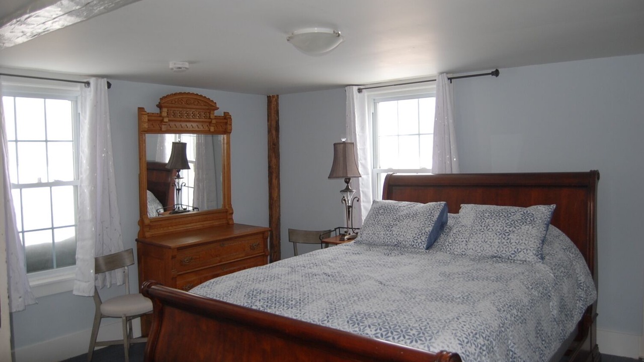 Photo of Bedroom in Weston