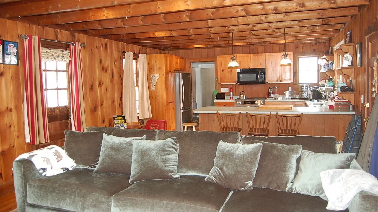 Photo of Livingroom in Weston