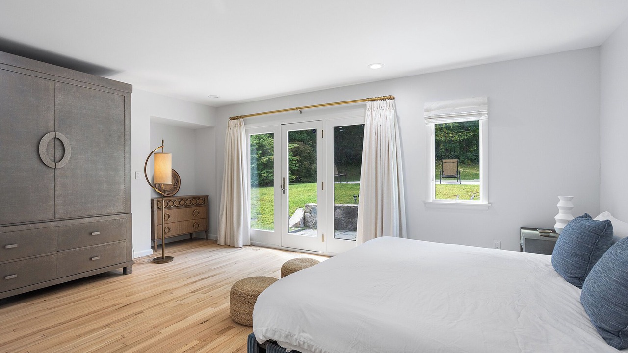 Photo of Bedroom in Weston