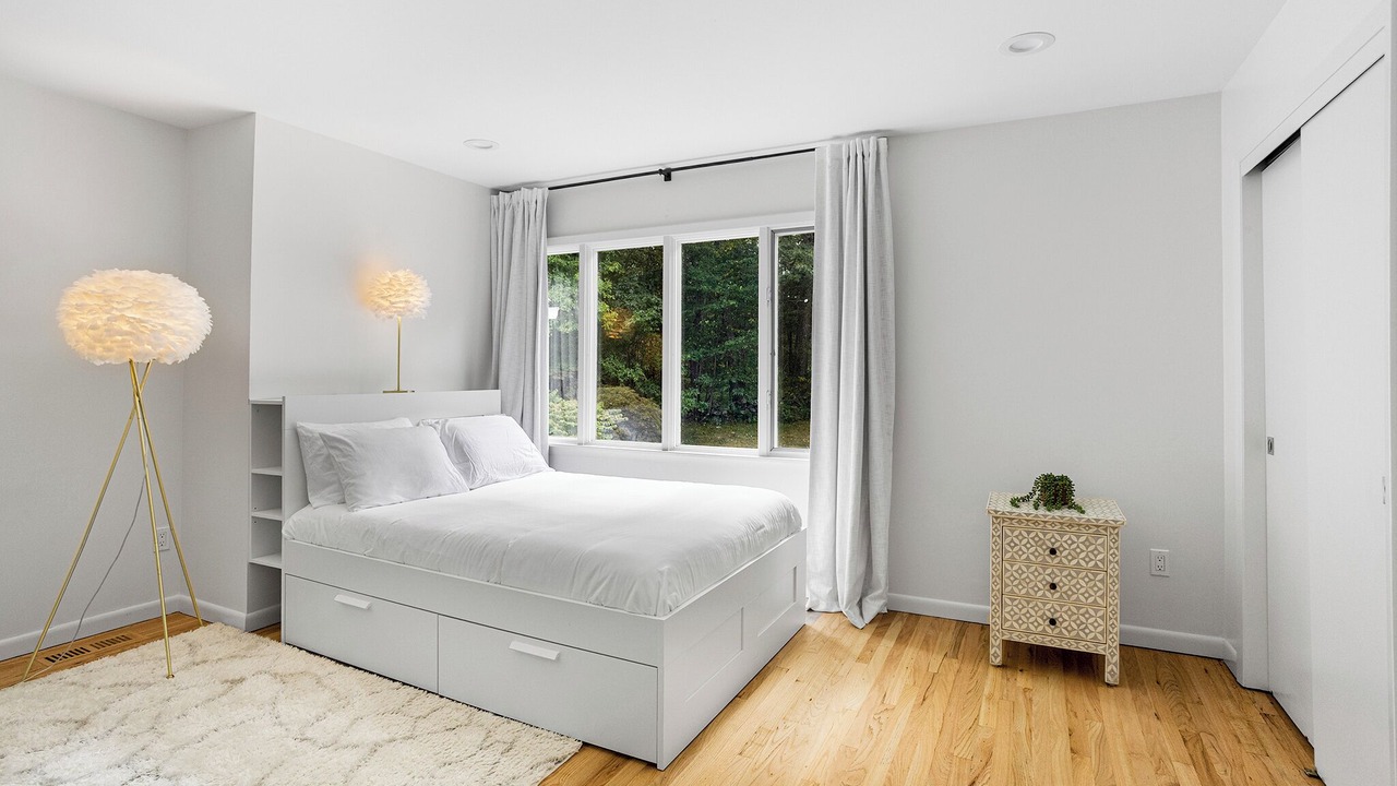 Photo of Bedroom in Weston