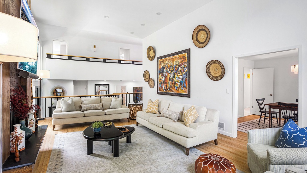 Photo of Livingroom in Weston