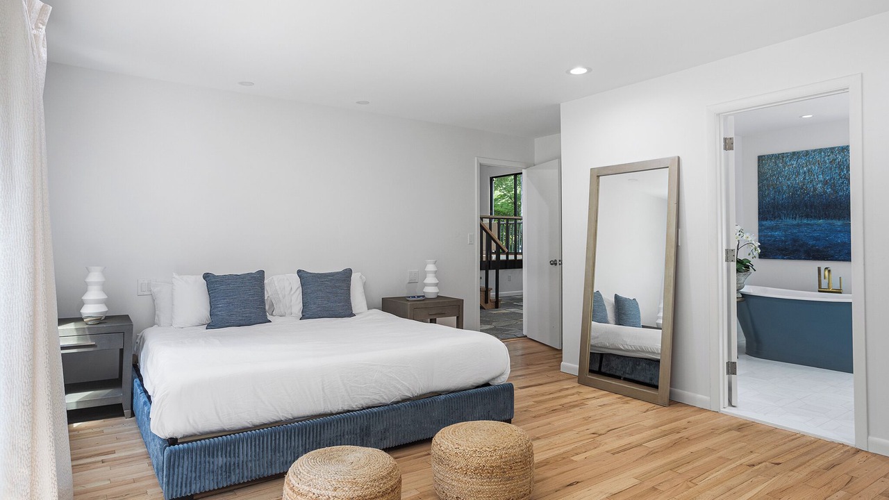 Photo of Bedroom in Weston