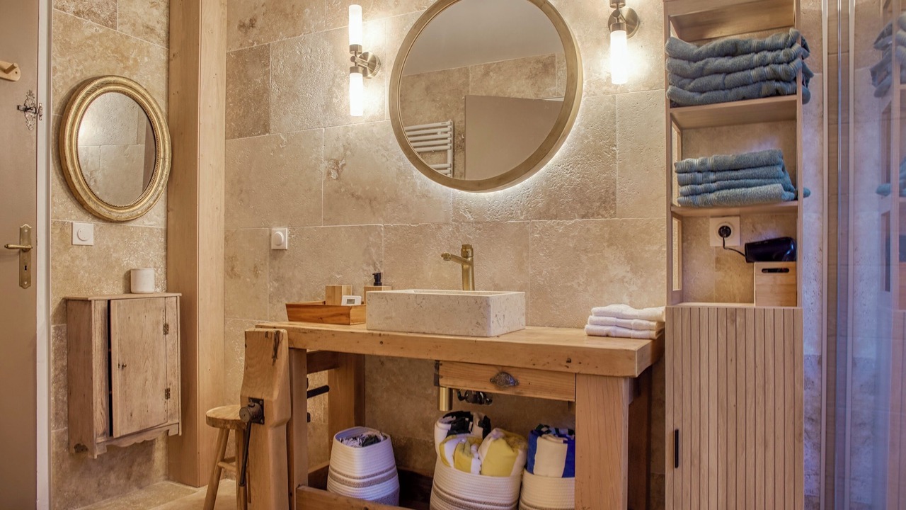 Photo of Bathroom in Saint-Etienne-sous-Bailleul