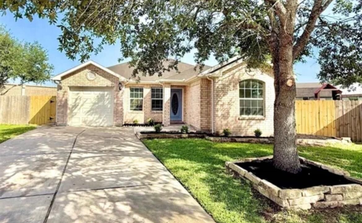 Photo of Outdoor in Iowa Colony