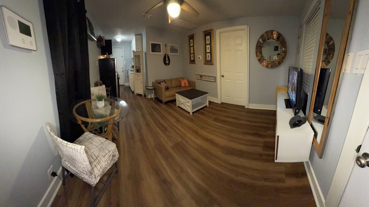 Photo of Livingroom in MLK