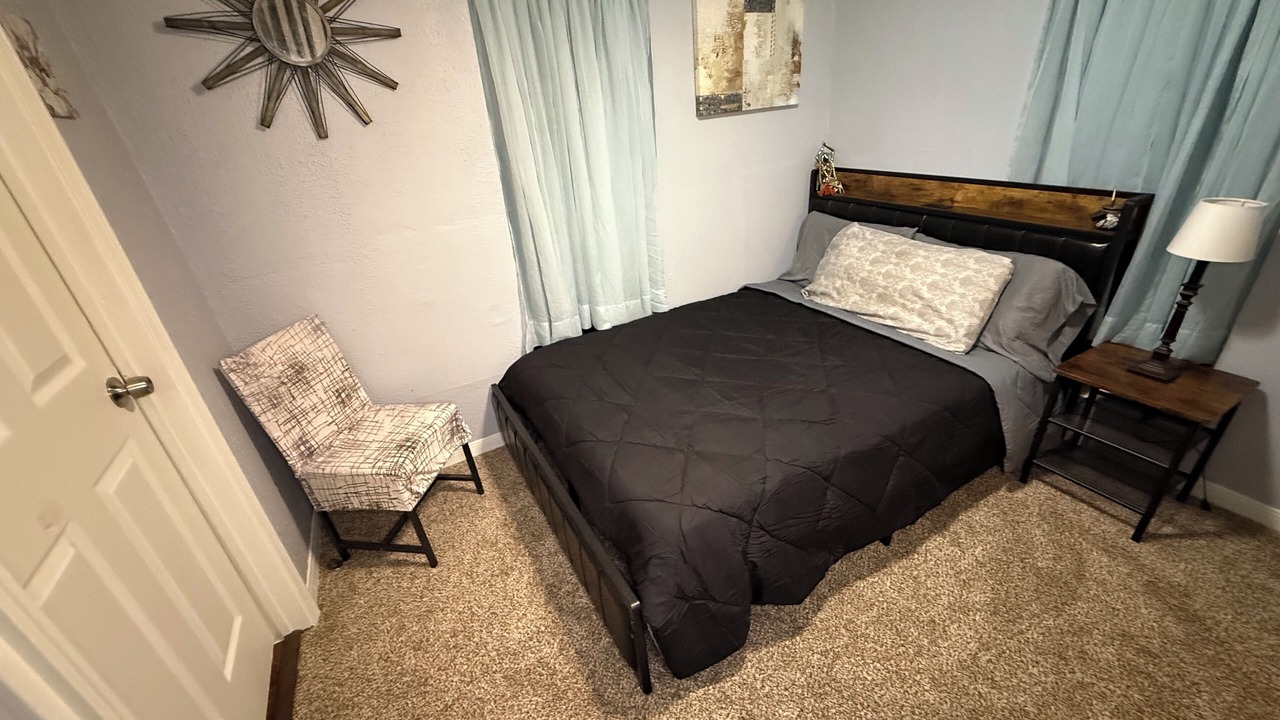Photo of Bedroom in MLK