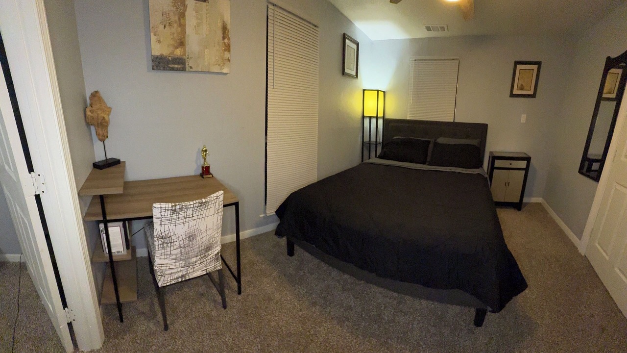 Photo of Bedroom in MLK