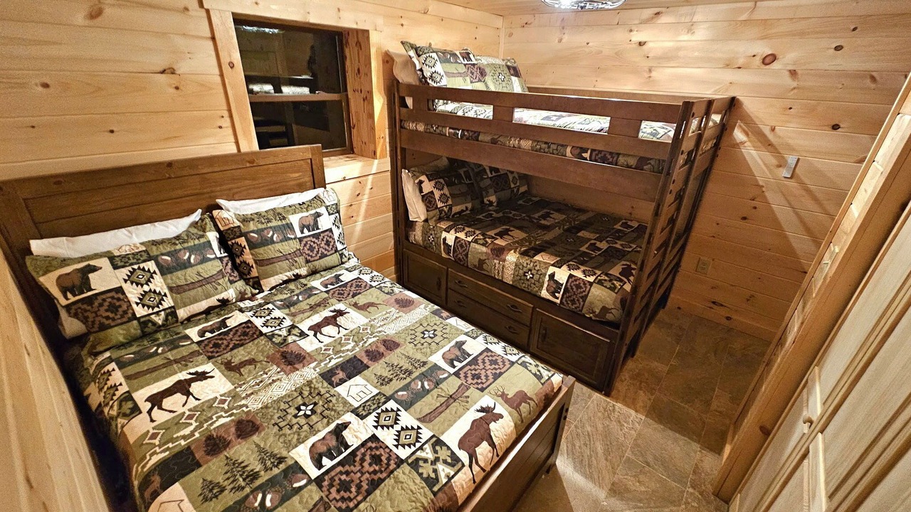 Photo of Bedroom in Rock Island