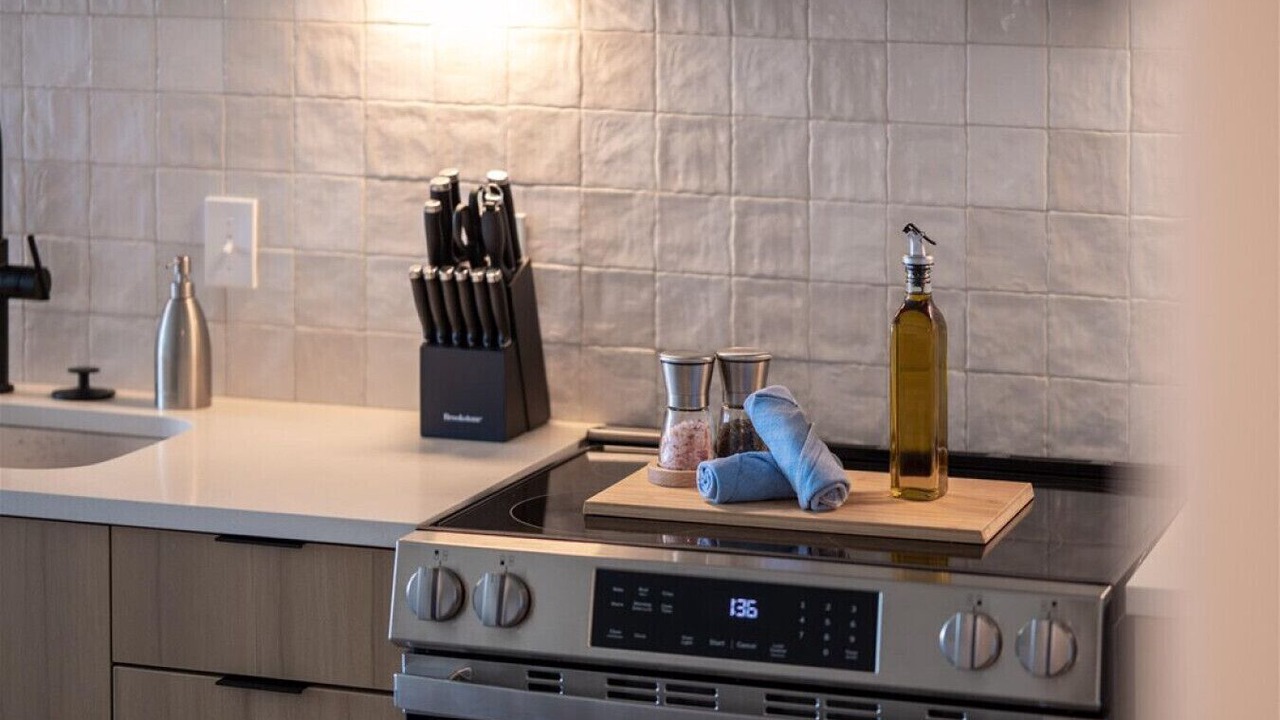 Photo of Kitchen in People's Freeway