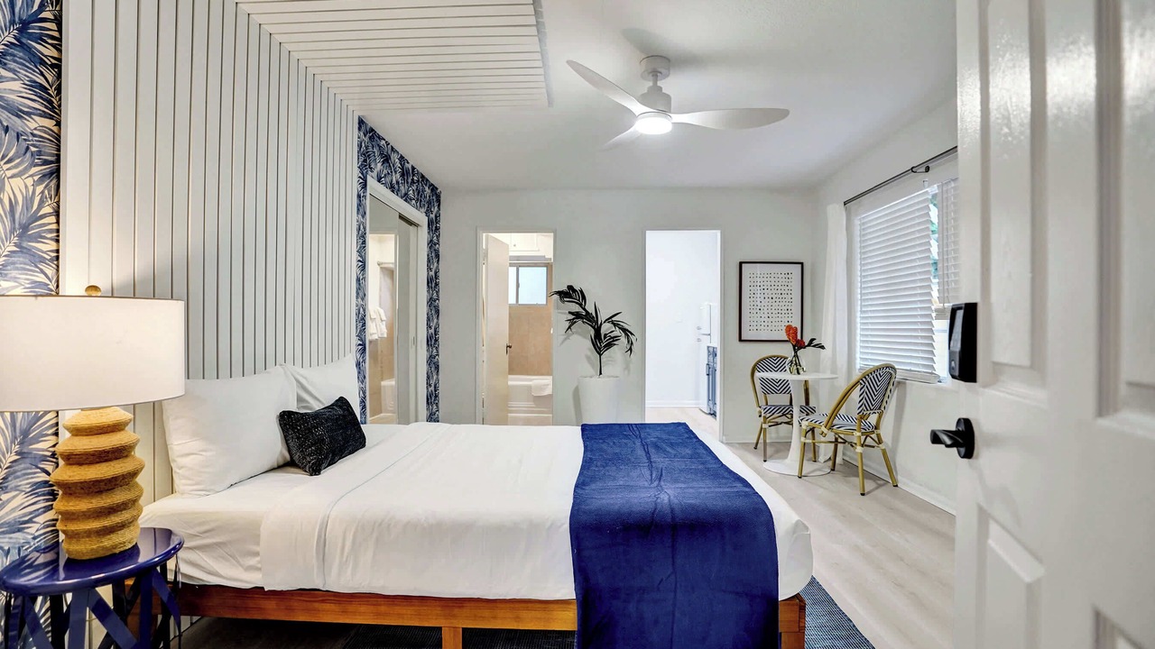 Photo of Bedroom in Lake Worth