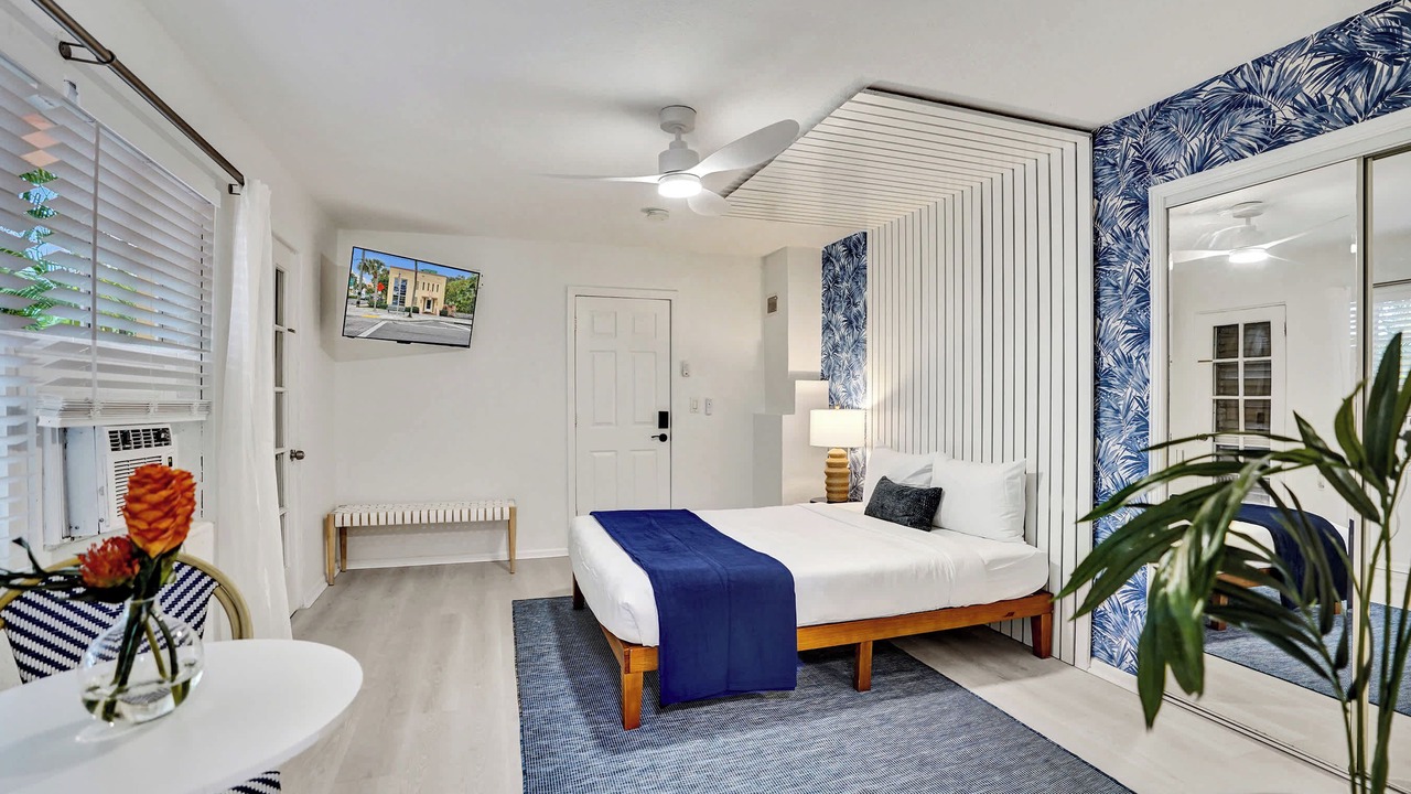 Photo of Bedroom in Lake Worth
