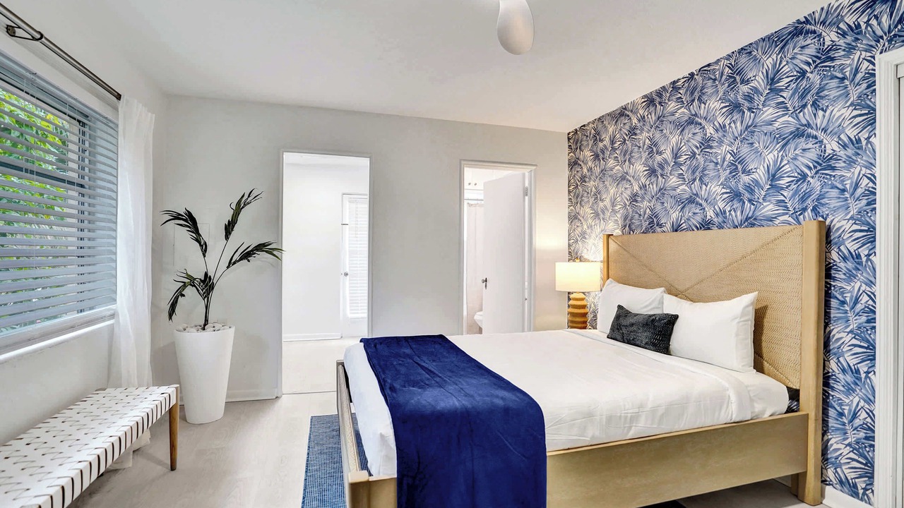 Photo of Bedroom in Lake Worth