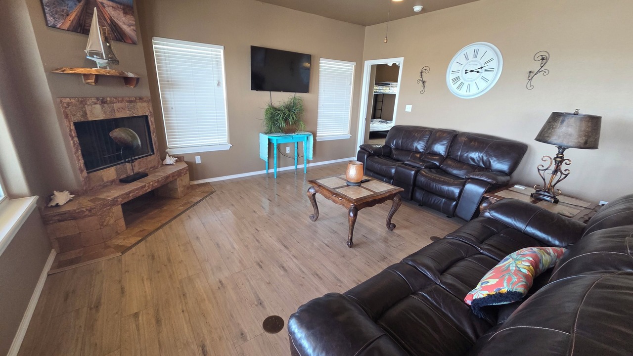 Photo of Livingroom in Taft
