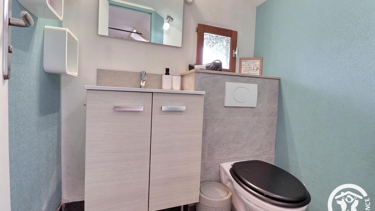 Photo of Bathroom in Saint-Aubin-des-Landes