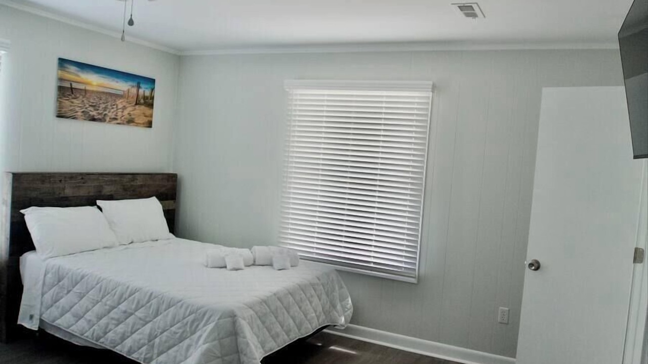 Photo of Bedroom in Long Bay Estates