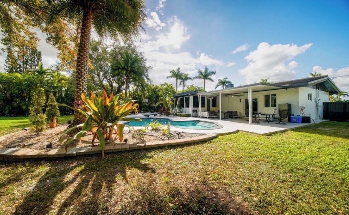 Photo of Outdoor in Tamiami