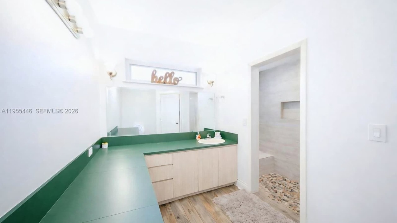 Photo of Bathroom in Tamiami