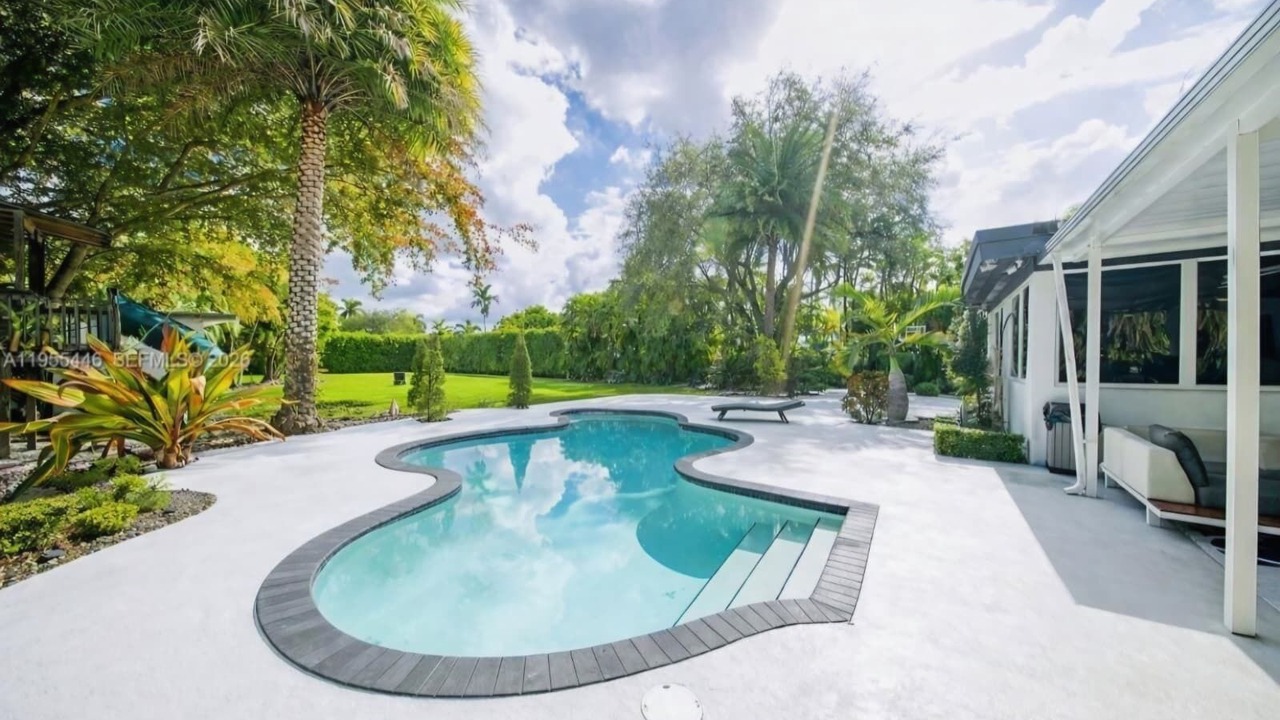 Photo of Outdoor in Tamiami